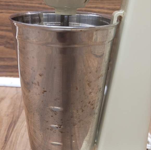 Hamilton Beach Scovill Drink Master Vintage Milkshake Mixer Maker 727 Almond - Picture 6 of 7